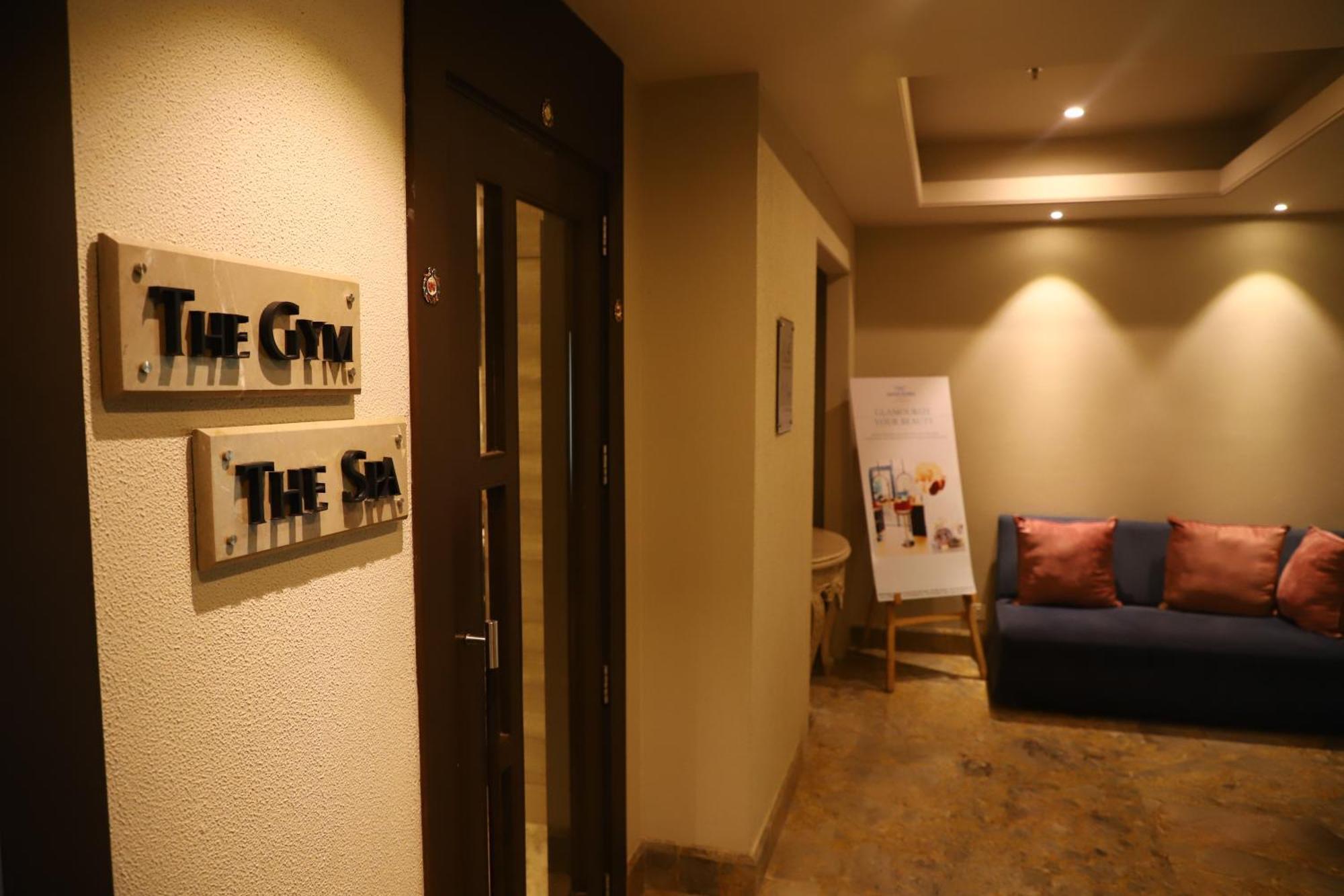Efcee Sarovar Premiere Bhavnagar Exterior photo